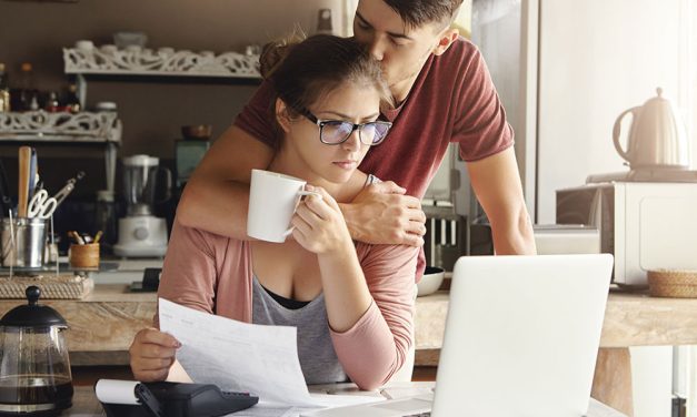 How Esnat Financial Helps When Banks Say No